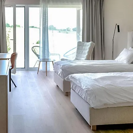 1 Bedroom Awesome In * Binowo